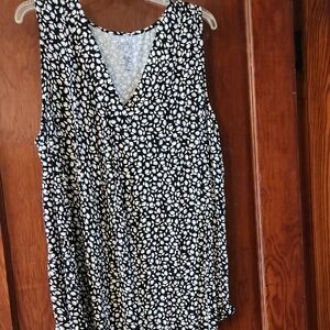 Croft & Barrow Black and White Sleeveless Tank Top